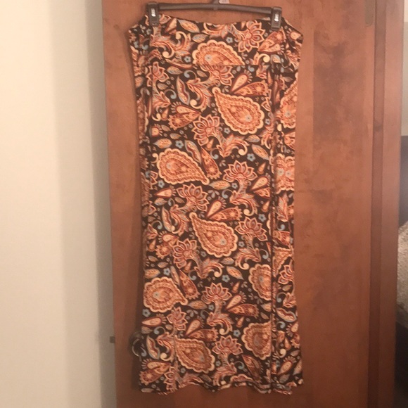 LuLaRoe Maxi - Picture 1 of 2